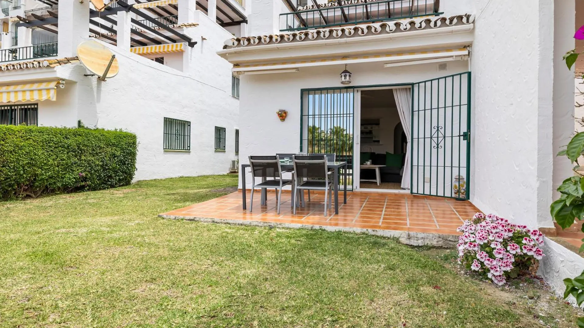 Super Cozy Apartment In Calahonda By Costarentals - Ref 124 Sitio de Calahonda